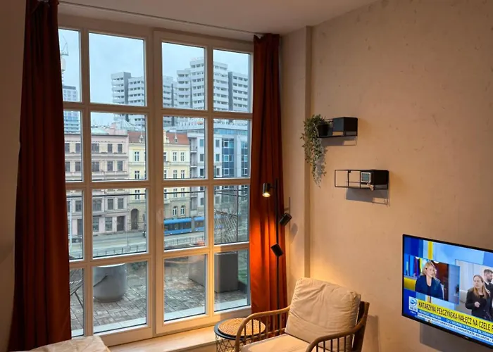 Mieszkanie Stare Miasto-rynek 500 M * Vratislav